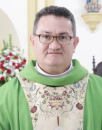 PADRE CLAUDENIL MORAES DA SILVA