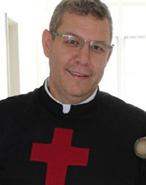 PADRE GILSON APARECIDO PRATES, MI